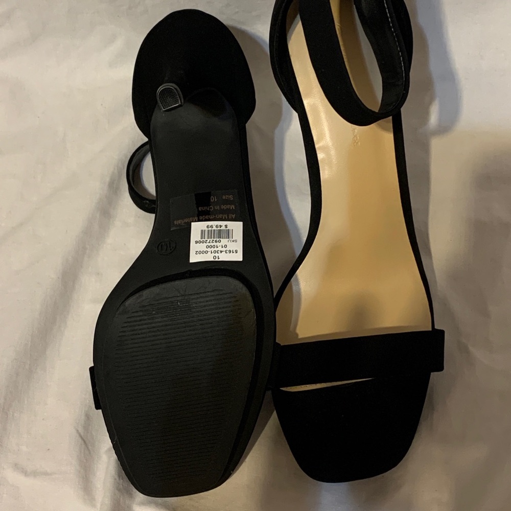 Brand New heels With Tags! WILD DIVA - Picture 4 of 7